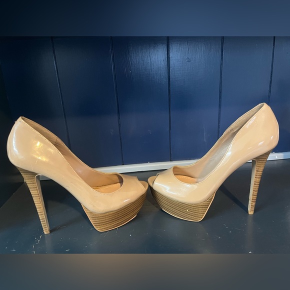 Jessica Simpson Hazil (Nude Patent) Heels Size 7B - Picture 1 of 15